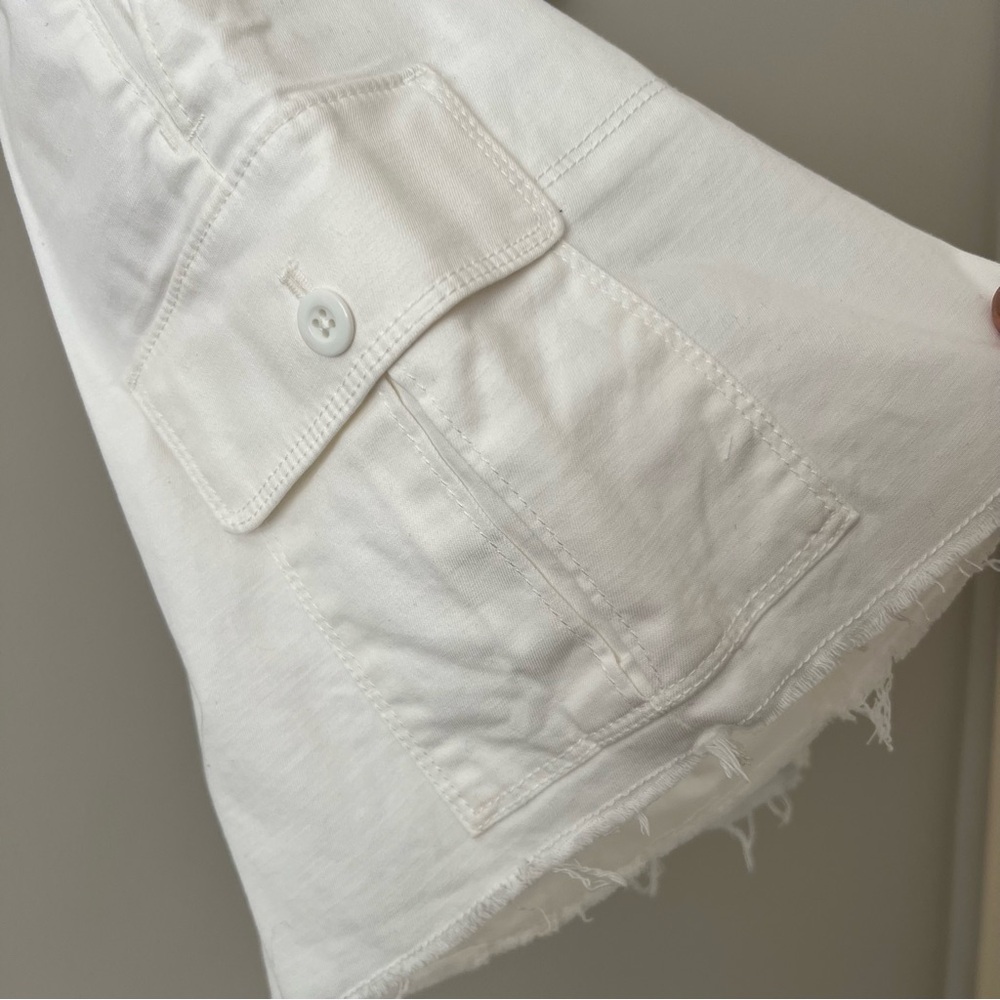☘️ LOFT ANN TAYLOR White Cargo High-Rise Bermuda Shorts - Picture 6 of 10